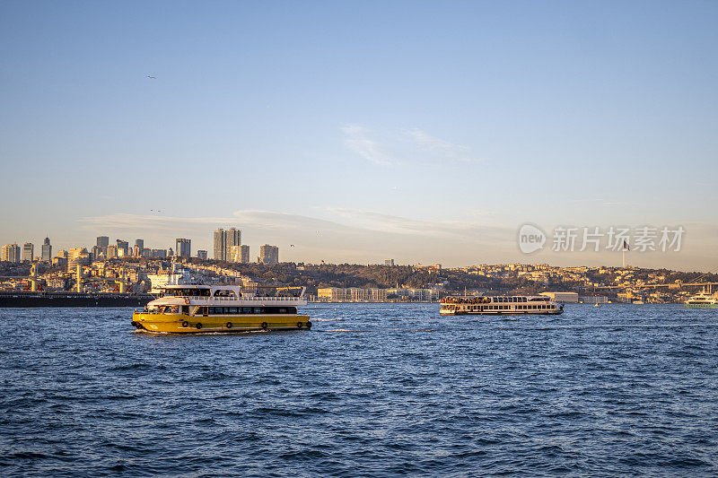 Beautiful city is İstanbul to sunny day, Turkey